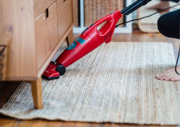 Start Cleaning with Bissell Carpet Cleaner